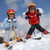 Как выбрать лыжи ребенку: советы родителям