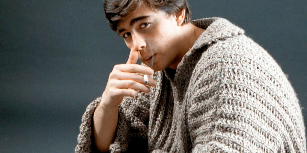 Багров в свитере